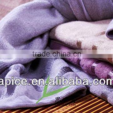 wholesale cheap jacquared bamboo fabric beach towels