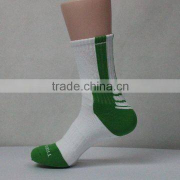 Hot sale custom basketball socks with flexible Moq