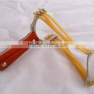Hot Selling Outdoor Handle Hunting Slingshot Toy Rubber Sling Shot Catapult +4pcs Pinball photo-3