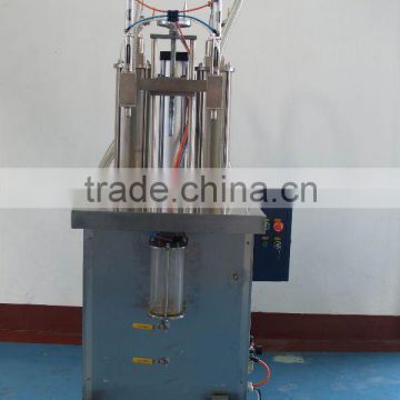 Semi-automatic sunflower oil filling machine