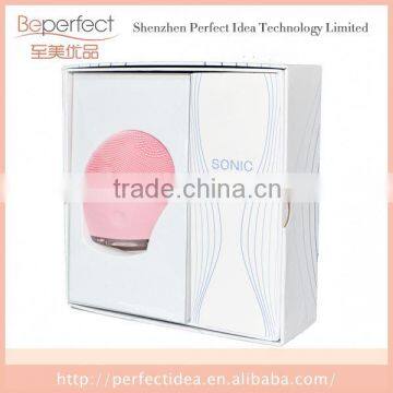 Handheld Girl Use Facial Cleansing Brush Blackhead Extractor Exfoliating Scrub