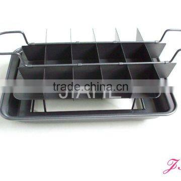 Non stick brownie pan