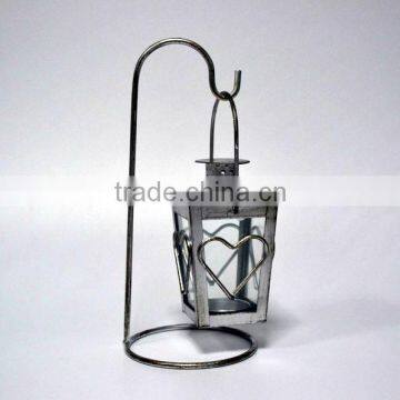 Hanging lantern