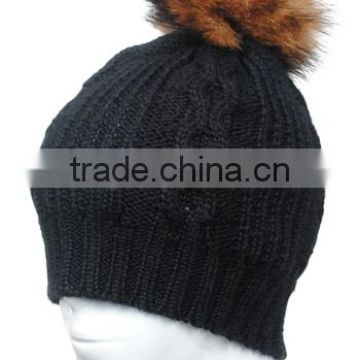 YR854 Wholesale Young Lady Cute Winter Raccoon Ball Beanie Hat