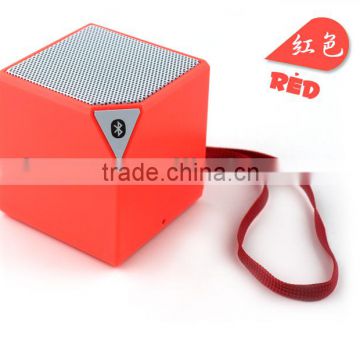 Mini wireless bluetooth audio speaker , Subwoofer portable audio speaker, Can wireless hands-free calls ,Red color P00098