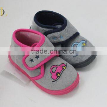 2016 cheap price warm soft outsole injection kids girls indoor slipper boots