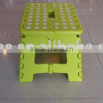 plastic folding step stool 32x21.5x22cm