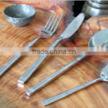 Stainless Steel,Silver Metal Type and luxury,Eco-Friendly,Stocked Feature cutlery set