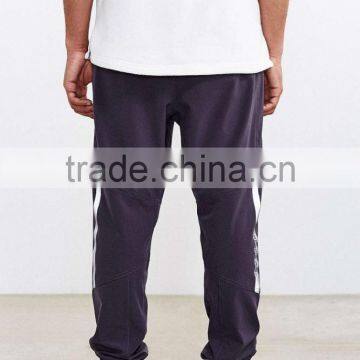 Long Loose Fitness Men Jogger Pants With Comfortable Materials photo-3