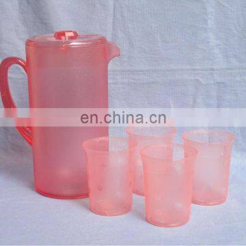 2L restaurant water pitcher with cups