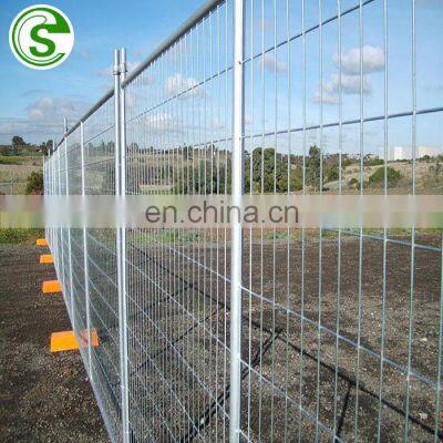 7ft tall Galvanized Construction site temp fence with concrete feet