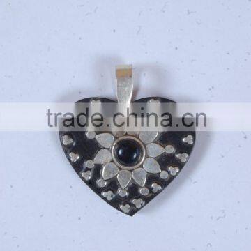 falak gems heart shape silver design wooden pendants