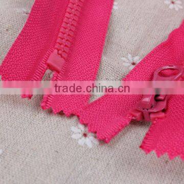 Fashion High Quality Plastic Zipper in Shenzhen photo-4