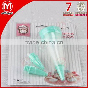 3 pcs Plastic Cake/Cream Decorating Tools