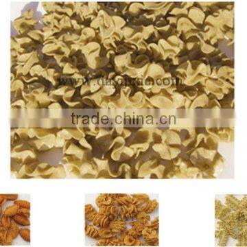 Single screw extruder for fried pasta snack