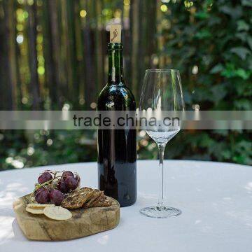 Classic Wine Goblet Glasses on Stem