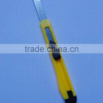 Promotional Mini Size 9mm Blade Utility Knife Cutter With Plastic Grip