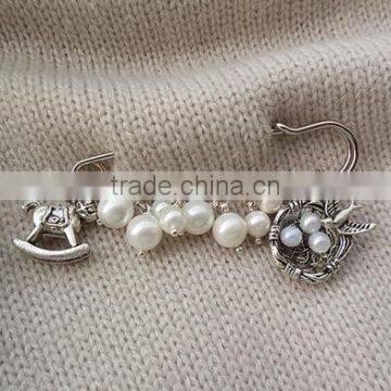 2017 creative korean style pearls women brooch diy handmade metal charms brooch pins for garments accessories