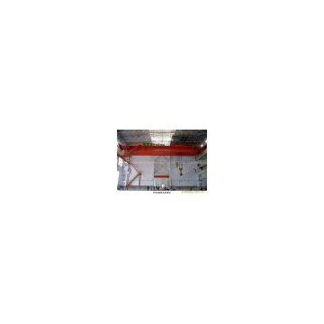 Low level slewing telescopic electromagnetic overhead crane with carrier-beam
