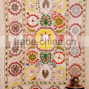 Handmade Suzani Flower Embroidered Tapestry Beautiful Uzbek Suzani Fabric Quilt Twin Size Suzani Bed-Cover