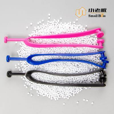 Granulados de compuesto de PVC cristalino, pellets flexibles y blandos de PVC para moldear suelas de calzado en América del Sur
