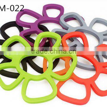 Hot sale FDA and LFGB food grade colorful star shape silicone table mat & silicone placemat