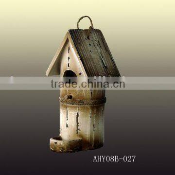 classic barrel house shape wood birdcage