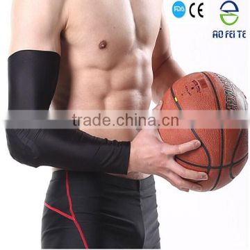 2015 Best selling products Shooting Crashproof Football Basketball Honeycomb Pad Arm Sleeve Elbow Support