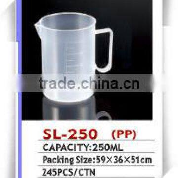 samll 250ml plastic measuring jug with handle mc021