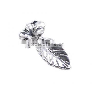 New Arrival Leaf Flower Design Pendant Fashion Zinc Alloy Jewelry Accessories