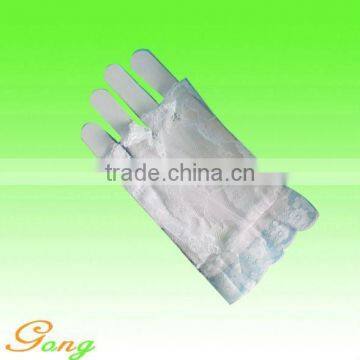 White fingerless lace gloves for party