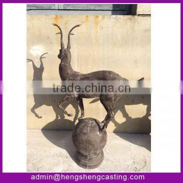 deer statue manufacturer