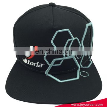 Good Quality 6 Panels Snapback Cap with VITTORIA brand puff embroidery