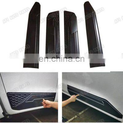 Black Body Cladding Side Molding Guard For NP300 Navara 2015-2021