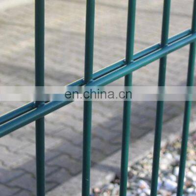 Hot Sale Powder Coated Twin Doppelstabmattenzaun / Double Wire Mesh Fence