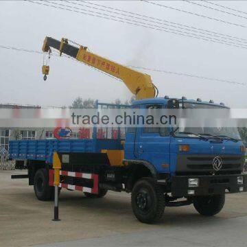 Dongfeng 4x2 truck mounted crane for sale