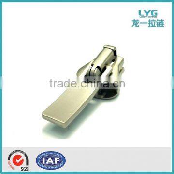 Single lock OEM price zipper slider for luggage