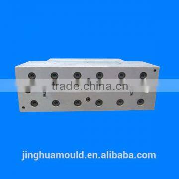 China 3cr13 3Cr17 Plastic PVC Profile Extrusion Tools