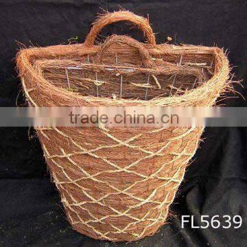 Rattan Wall Bucket