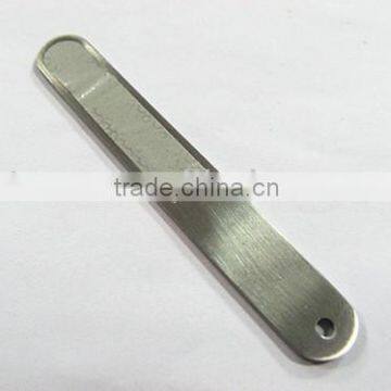 Metal finger nail file