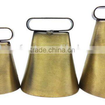 Hunting Bell in Plated or Painted Color Surface With Logo and Strap Attached