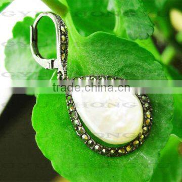 Pearl Earrings Design For Elegance women