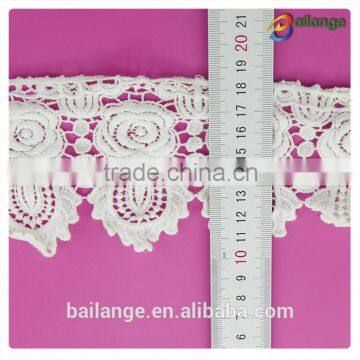 2016 new trend hot product fashion fabric supplier lace trim