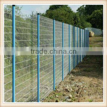 Qiangyu Hot Sale Galvanized Wire Mesh Fence / Panle Fence for Sale photo-3
