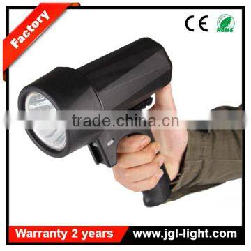 1100Lm Rechargeable Rechargeable Military Torchlight 5JG-9910 Hand Shaking Torch Light photo-3