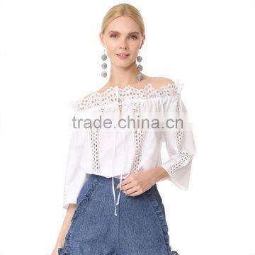 2017 OEM Semi-sheer Loose Off-shoulder Neckline London Lace Blouse photo-2