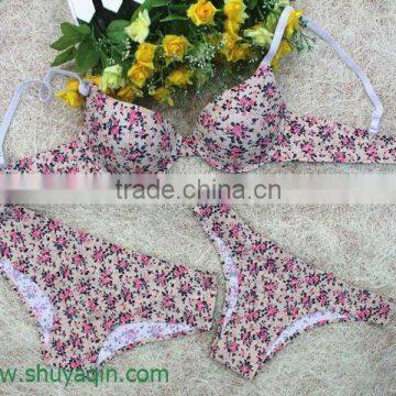 Fashion flower bra panty