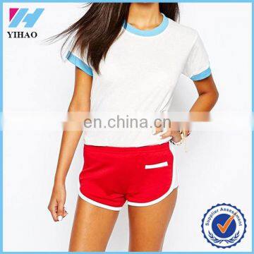 Yihao womens gym wear workout clothing custom design sportswear printed t shirt and shorts set wholesale workout clothing