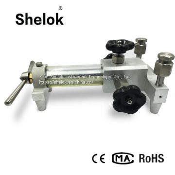 Portable Pressure Calibrator For Liquid, Pressure Calibrator