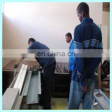 Plastic arc window fabrication machine